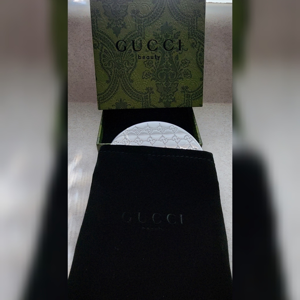 Gucci Silver Monogram Compact Makeup Mirror New In Box - Picture 4 of 5